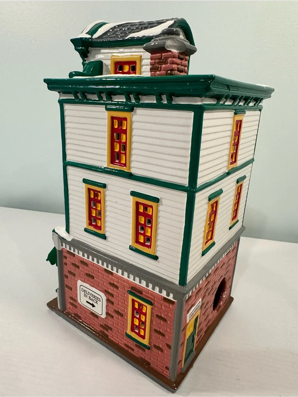 Department 56 Snow Village - The Secret Garden Florist (Read)